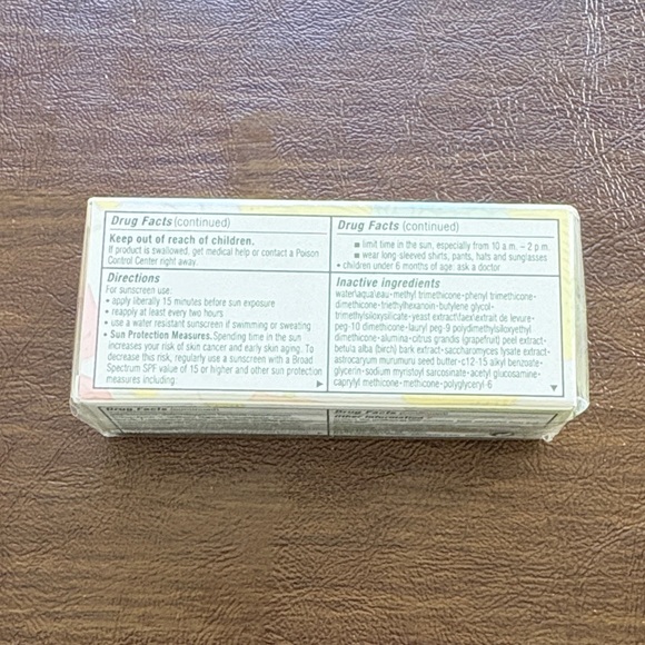 Clinique Even Better Makeup Broad Spectrum SPF 15 - Ivory - Picture 3 of 4